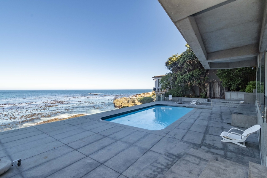 2 Bedroom Property for Sale in Bantry Bay Western Cape